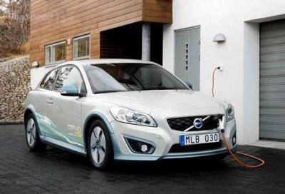 Новый электромобиль Volvo C30 Electric. 150 км без подзарядки.