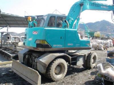 колесный экскаватор KOBELCO SK100W 1997 г.в.